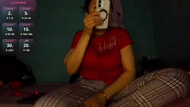 SheraHadee online show from 12/03/25, 01:02