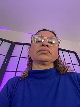 Snapshot of SheraHadee chatting on 06/21/26, 08:22 SheraHadee online show from 06/21/26, 08:22