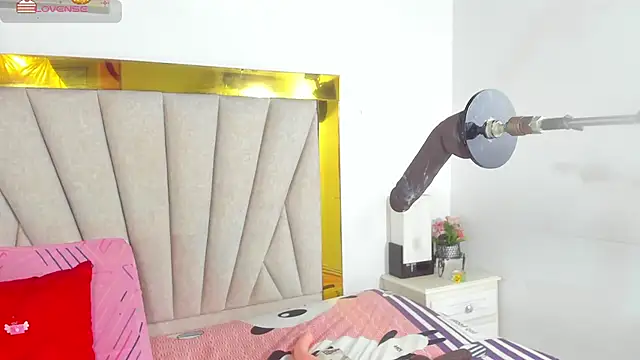 Snapshot of angel_dthroatt chatting on 12/11/24, 03:05 angel dthroatt online show from 12/11/24, 03:05