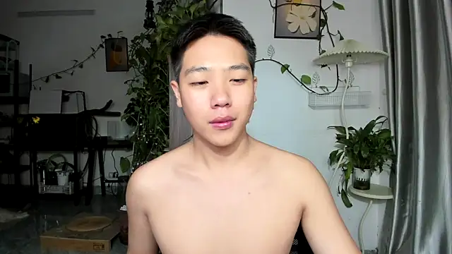 Oliver Nl online show from 06/24/26, 04:33