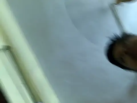 Snapshot of Sand-1 chatting on 11/29/25, 04:10 Sand-1 online show from 11/29/25, 04:10