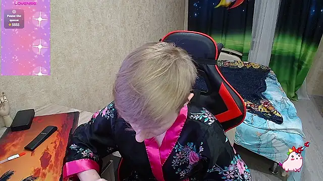 Alexis Gordon online show from 12/01/24, 09:26