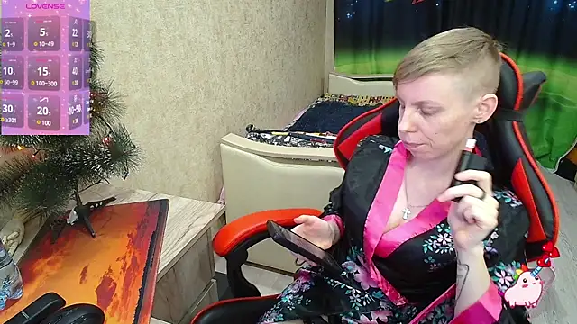 Alexis Gordon online show from 01/03/25, 08:22