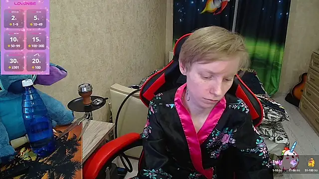 Alexis Gordon online show from 03/04/25, 07:22