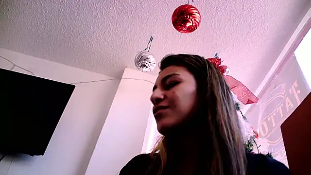 Daniela CameloSQ online show from 12/08/24, 07:32