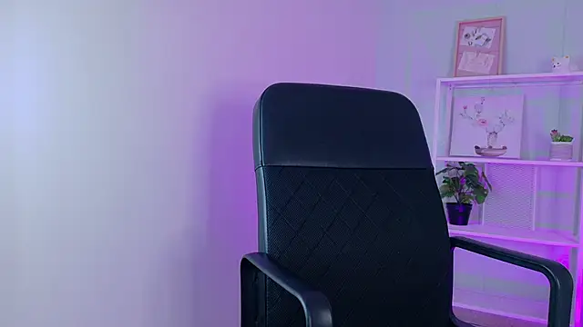 CristalCornner  online show from 12/22/25, 08:17