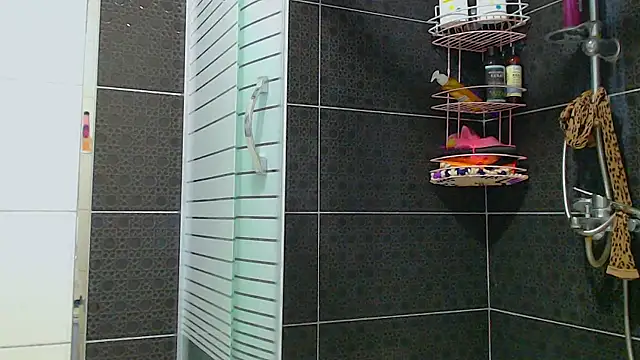 Turkish Latina online show from 12/01/24, 11:04