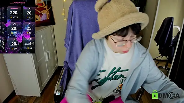 Melissa Wells online show from 10/12/25, 09:25