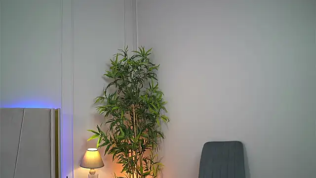 Snapshot of Miriam_fox chatting on 01/12/25, 02:52 Miriam fox online show from 01/12/25, 02:52