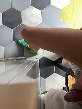 Maxthekid online show from 02/04/25, 09:17