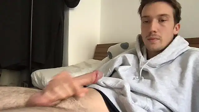 Snapshot of hungandfun05 chatting on 09/29/25, 01:05 hungandfun05 online show from 09/29/25, 01:05