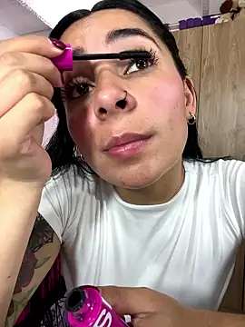 Meganmilk1 online show from 01/12/26, 04:23