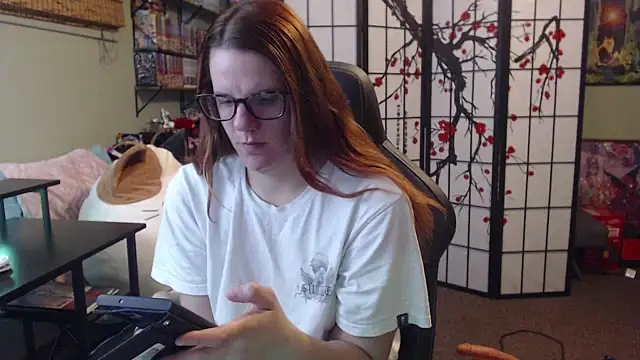 Sarahtineke online show from 05/30/26, 03:42