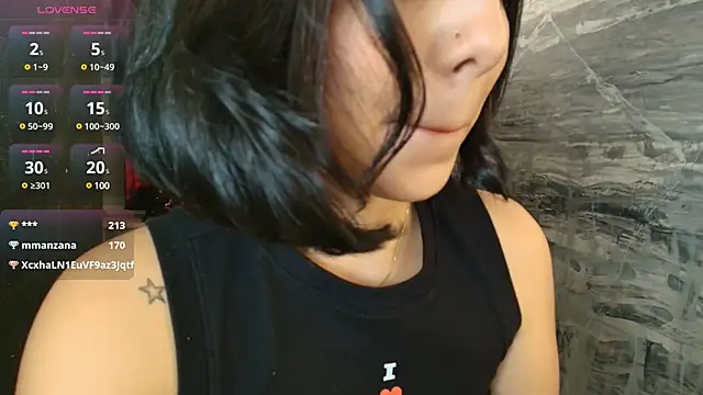 Snapshot of NicolRoss_ chatting on 02/26/25, 04:24 NicolRoss  online show from 02/26/25, 04:24