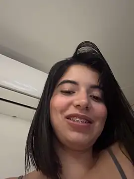 Snapshot of NicolRoss_ chatting on 11/12/25, 08:59 NicolRoss online show from 11/12/25, 08:59