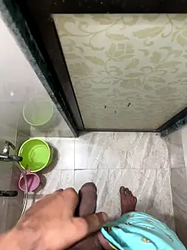 Snapshot of hitlar1026 chatting on 10/25/25, 09:20 hitlar1026 online show from 10/25/25, 09:20