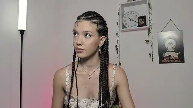 Snapshot of Emperatriiz chatting on 12/21/24, 07:16 Emperatriiz online show from 12/21/24, 07:16