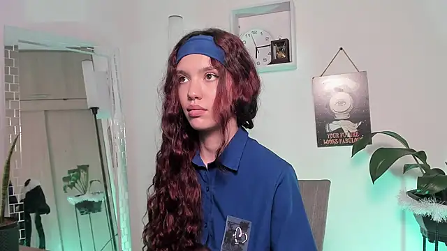 Snapshot of Emperatriiz chatting on 01/17/25, 11:18 Emperatriiz online show from 01/17/25, 11:18