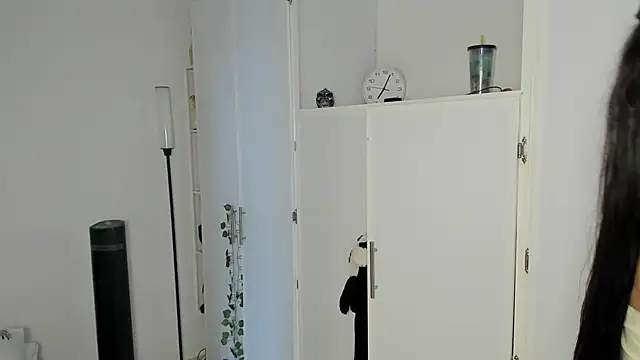 Snapshot of Emperatriiz chatting on 12/05/25, 04:47 Emperatriiz online show from 12/05/25, 04:47