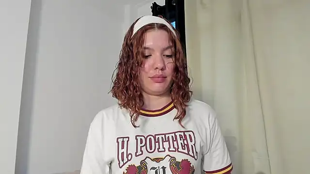 Snapshot of Emperatriiz chatting on 02/13/26, 08:05 Emperatriiz online show from 02/13/26, 08:05