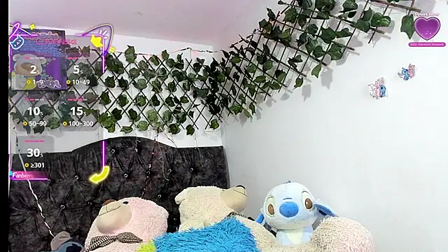 Snapshot of PaulinaSwan chatting on 12/05/25, 07:39 PaulinaSwan online show from 12/05/25, 07:39