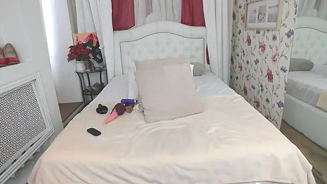 AmiHotGranny online show from 05/08/26, 06:30