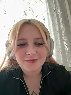 Light Luna online show from 07/11/26, 10:29