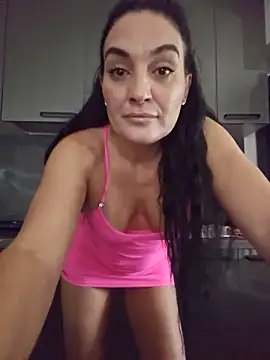 Snapshot of AnaFoxxy chatting on 06/12/26, 01:32 AnaFoxxy online show from 06/12/26, 01:32