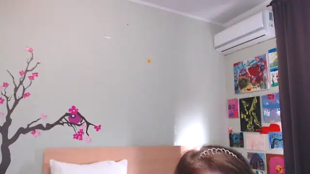 genialwomen online show from 12/23/24, 09:05