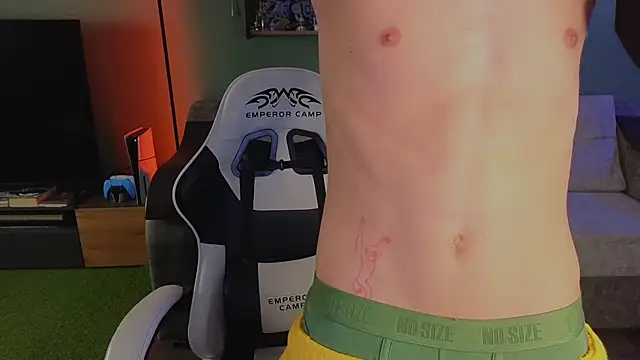 TeddyLiLboy online show from 10/15/25, 06:52