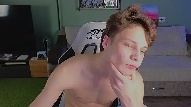 TeddyLiLboy online show from 12/19/25, 06:37