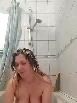 Snapshot of LeraSweet chatting on 12/21/24, 09:25 LeraSweet online show from 12/21/24, 09:25