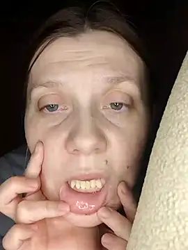 Snapshot of LeraSweet chatting on 01/20/25, 07:46 LeraSweet online show from 01/20/25, 07:46