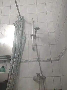 Snapshot of LeraSweet chatting on 02/21/25, 11:01 LeraSweet online show from 02/21/25, 11:01