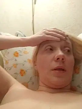 Snapshot of LeraSweet chatting on 09/08/25, 06:51 LeraSweet online show from 09/08/25, 06:51