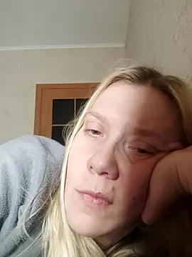 Snapshot of LeraSweet chatting on 11/02/25, 08:11 LeraSweet online show from 11/02/25, 08:11