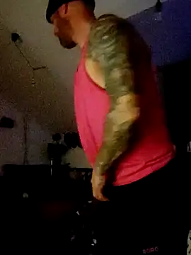 Snapshot of eltoulou chatting on 01/20/25, 07:46 eltoulou online show from 01/20/25, 07:46