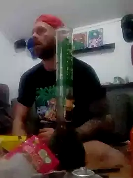 Snapshot of eltoulou chatting on 02/05/25, 11:50 eltoulou online show from 02/05/25, 11:50