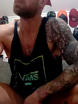 Snapshot of eltoulou chatting on 02/09/25, 02:06 eltoulou online show from 02/09/25, 02:06