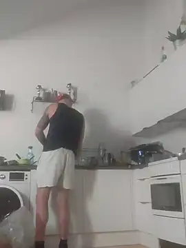 Snapshot of eltoulou chatting on 02/16/25, 03:05 eltoulou online show from 02/16/25, 03:05