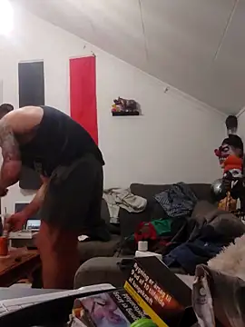 Snapshot of eltoulou chatting on 03/01/25, 11:26 eltoulou online show from 03/01/25, 11:26