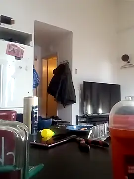 Snapshot of eltoulou chatting on 03/04/25, 02:32 eltoulou online show from 03/04/25, 02:32