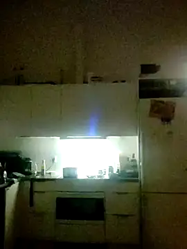 Snapshot of eltoulou chatting on 03/06/25, 08:27 eltoulou online show from 03/06/25, 08:27