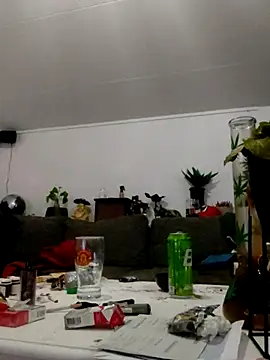 Snapshot of eltoulou chatting on 03/11/25, 10:20 eltoulou online show from 03/11/25, 10:20