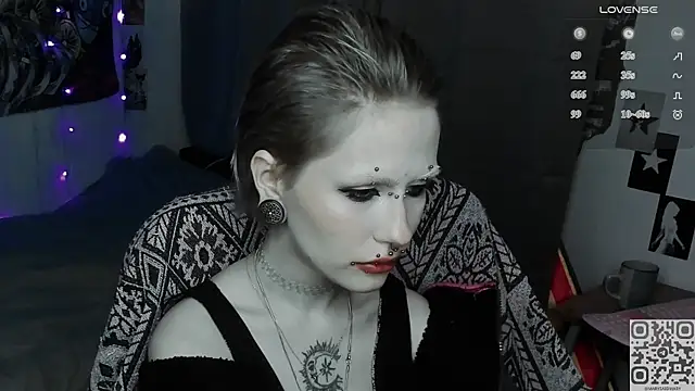 Snapshot of say_mary chatting on 05/01/26, 12:37 say mary online show from 05/01/26, 12:37