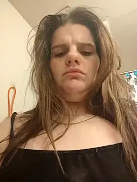 Snapshot of BeckiTooSweet chatting on 12/27/24, 12:01 BeckiTooSweet online show from 12/27/24, 12:01