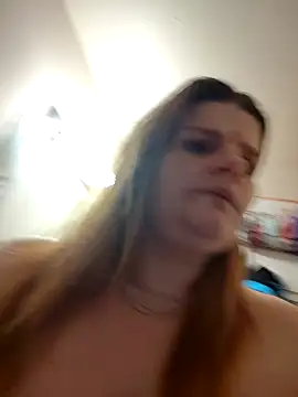 Snapshot of BeckiTooSweet chatting on 01/24/25, 08:22 BeckiTooSweet online show from 01/24/25, 08:22