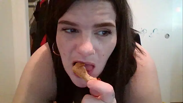 Snapshot of BeckiTooSweet chatting on 09/10/25, 01:16 BeckiTooSweet online show from 09/10/25, 01:16