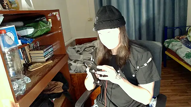 EvaMiron online show from 03/10/25, 03:41