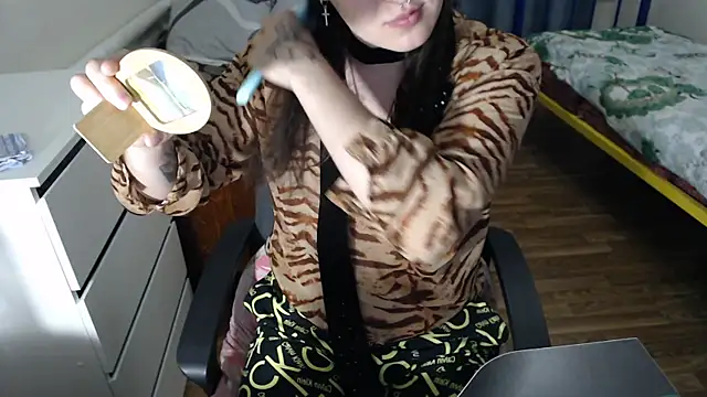 EvaMiron online show from 09/15/25, 02:28